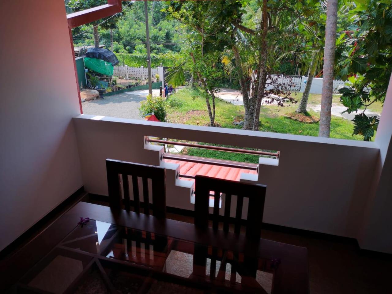 Ayurveda Centrum Lawrence Hill Paradise Хикадува Екстериор снимка