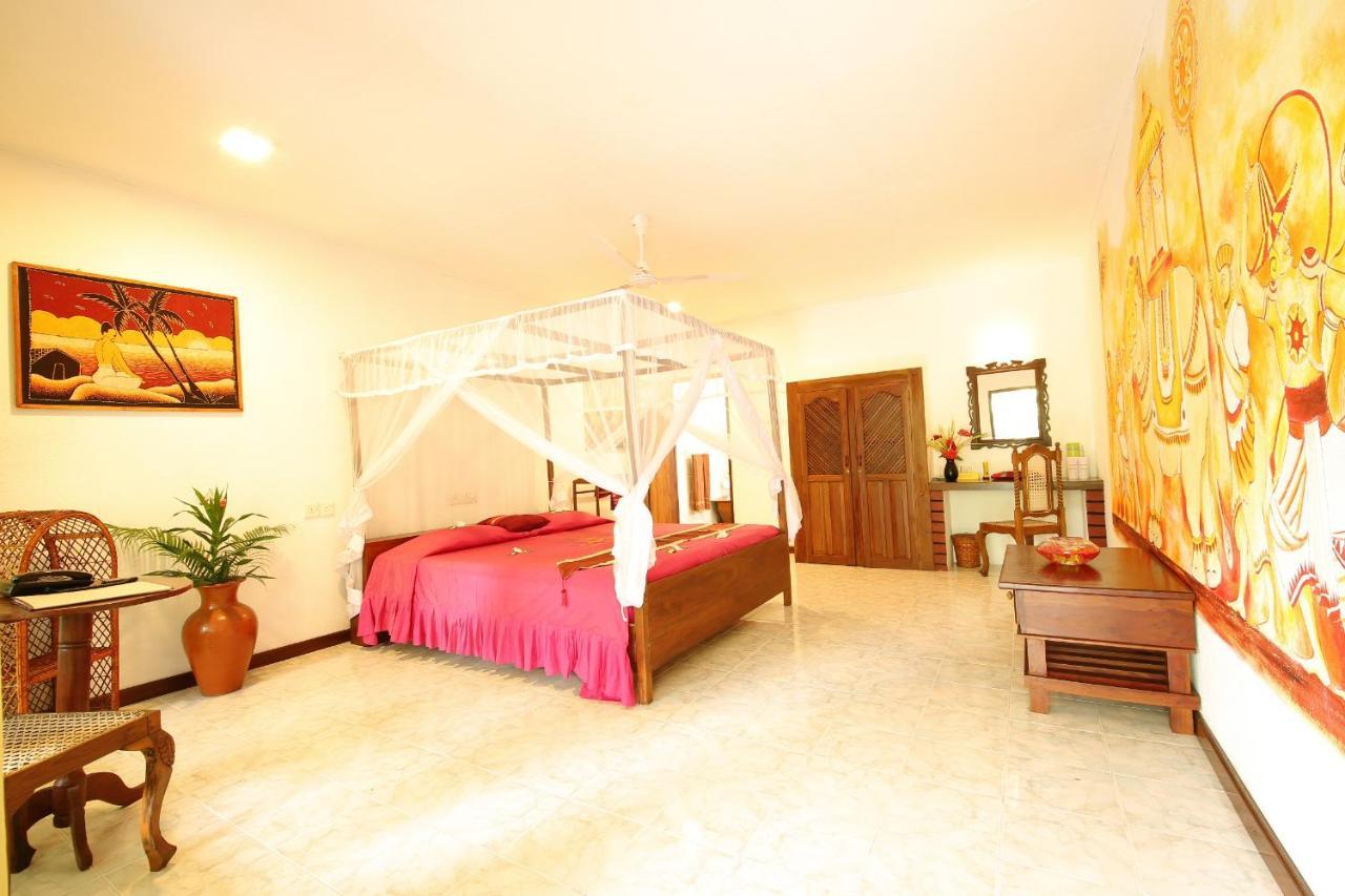Ayurveda Centrum Lawrence Hill Paradise Хикадува Екстериор снимка