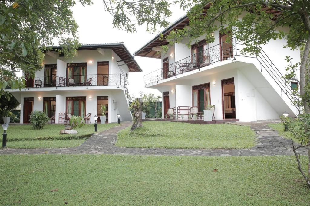 Ayurveda Centrum Lawrence Hill Paradise Хикадува Екстериор снимка