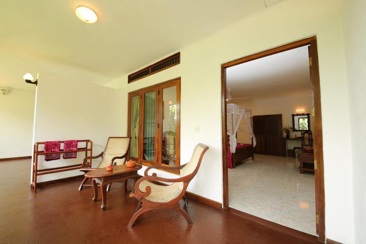 Ayurveda Centrum Lawrence Hill Paradise Хикадува Екстериор снимка
