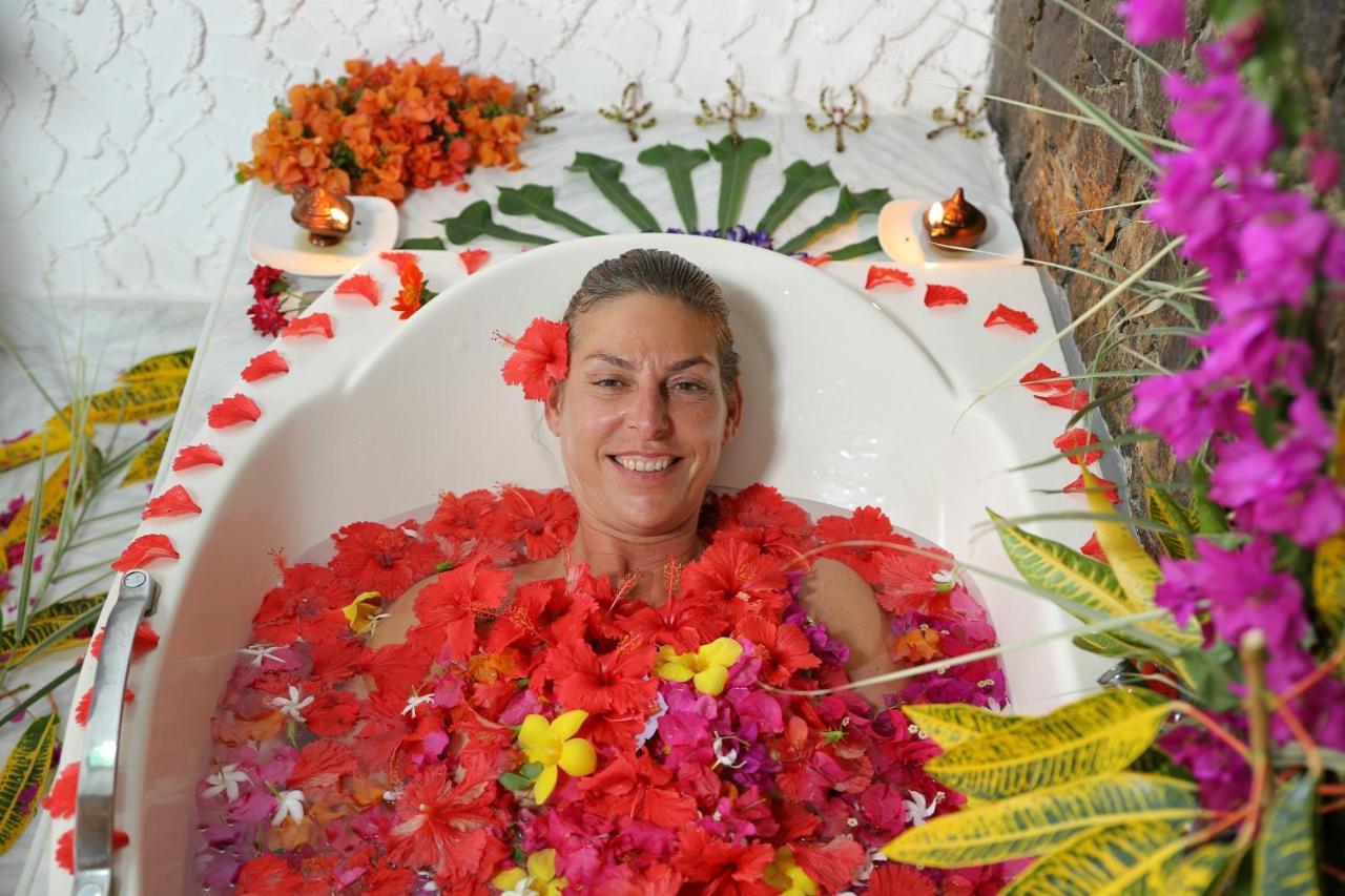 Ayurveda Centrum Lawrence Hill Paradise Хикадува Екстериор снимка