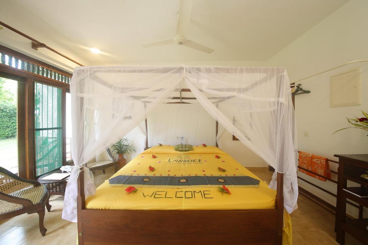 Ayurveda Centrum Lawrence Hill Paradise Хикадува Екстериор снимка