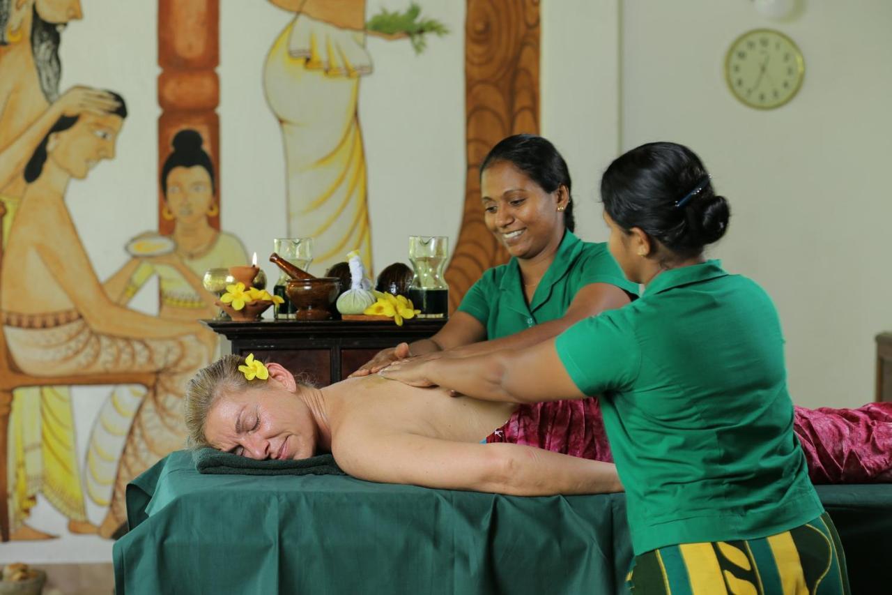 Ayurveda Centrum Lawrence Hill Paradise Хикадува Екстериор снимка
